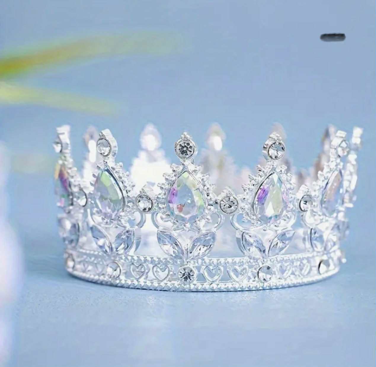 Coronita Argintie Din Metal Cu Pietre - Decoratiune Eleganta Pentru Torturi Si Evenimente Speciale